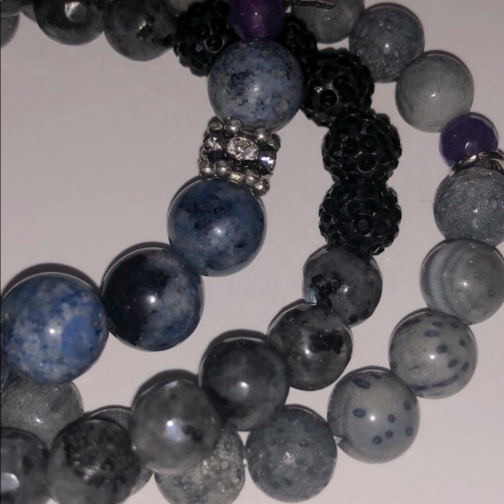 Three bracelets - Picture 3 of 3